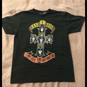 Tops - Guns N Roses T-shirt size Large NWOT Tops - Guns N Roses T-shirt size Large NWOT